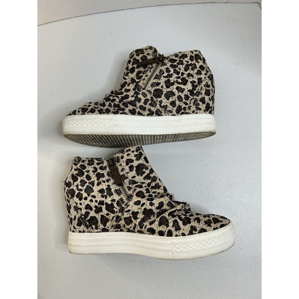 Not Rated 7.5 Leopard Print Ankle Boot Sneaker Zipper Closure